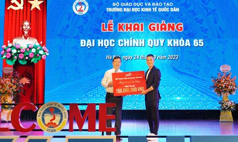 TNG Holdings Vietnam tiếp sức giấc mơ đến trường cho tân sinh viên đặc biệt khó khăn