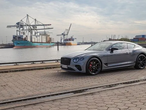 Bentley Continental GT S V8 2023 giá gần 20 tỷ đồng đã có mặt tại Việt Nam