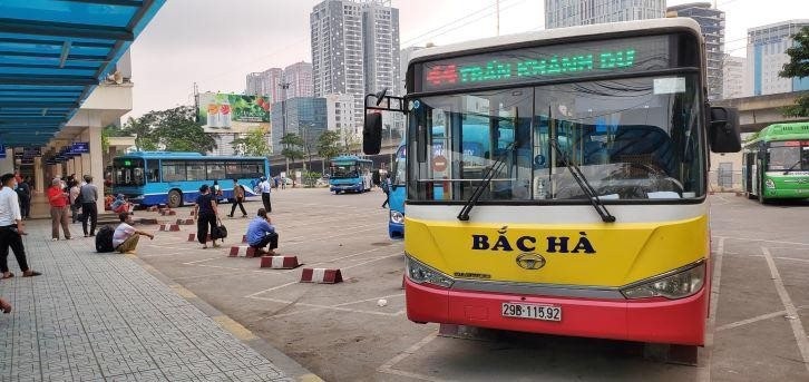 xe-bus-bac-ha-1698244849.jpeg