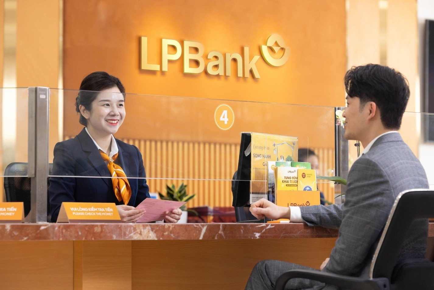 lpbank-mua-co-phieu-1711435852.jpeg