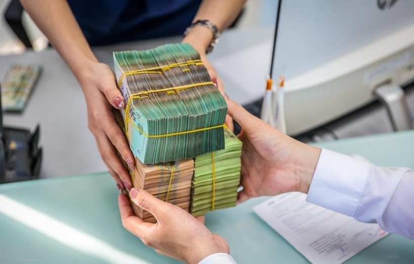 Cận Tết Nguyên đán, một ngân hàng trả lãi tiết kiệm 9%/năm