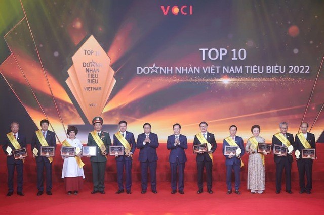 Vinh danh top 10 doanh nhân Việt Nam tiêu biểu năm 2022