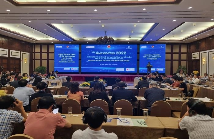 'Chính sách tiền tệ cạn kiệt dư địa khi lãi suất đang ở mức rất cao'