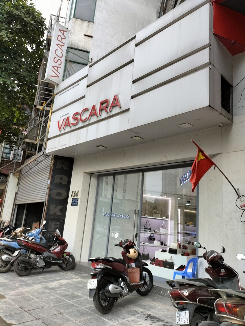 Vascara bán sản phẩm không gắn dấu chứng nhận hợp quy, người dùng lo lắng về chất lượng