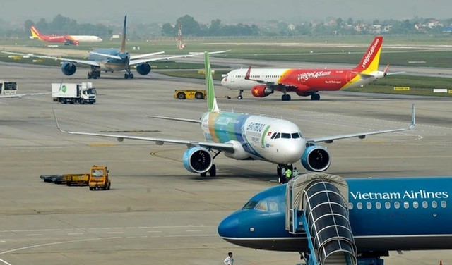 Kỷ luật người đứng đầu đơn vị nếu để xảy ra buôn lậu, gian lận thương mại và hàng giả trong lĩnh vực hàng không