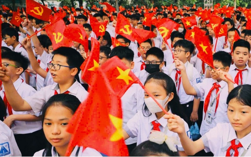 Chính thức miễn học phí cho toàn bộ học sinh công lập