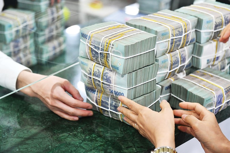 Tín dụng tăng tốc, nhưng áp lực kiểm soát rủi ro ngày càng lớn