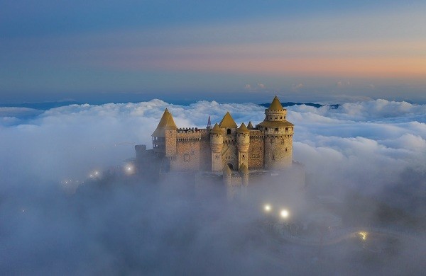 Sun World Ba Na Hills mang cả thế giới về Việt Nam theo cách đẳng cấp, khác biệt