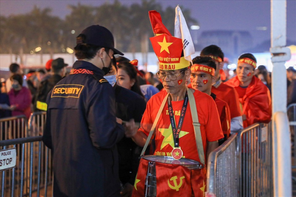 Cháy vé trận chung kết AFF Cup 2022, giá chợ đen tăng gấp nhiều lần