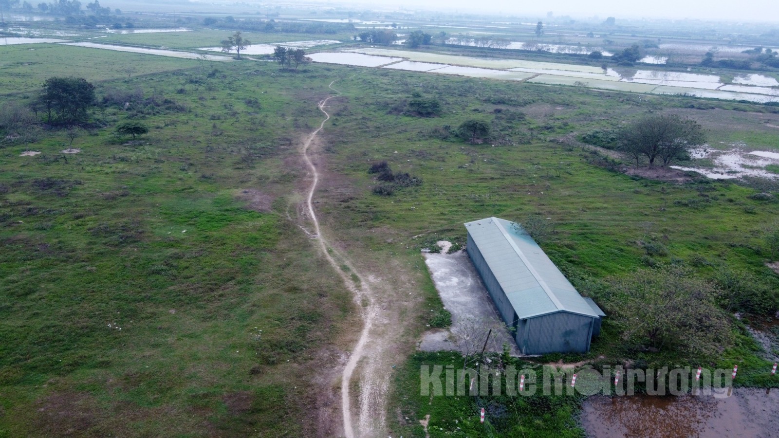 [CHÙM ẢNH] Cận cảnh hoang tàn, nhếch nhác tại KĐT sinh thái Đồng Mai (Bài 2)